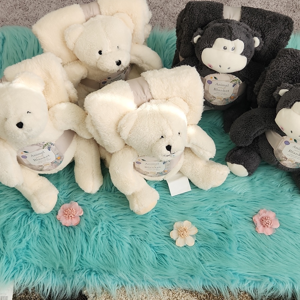 Animal & blanket